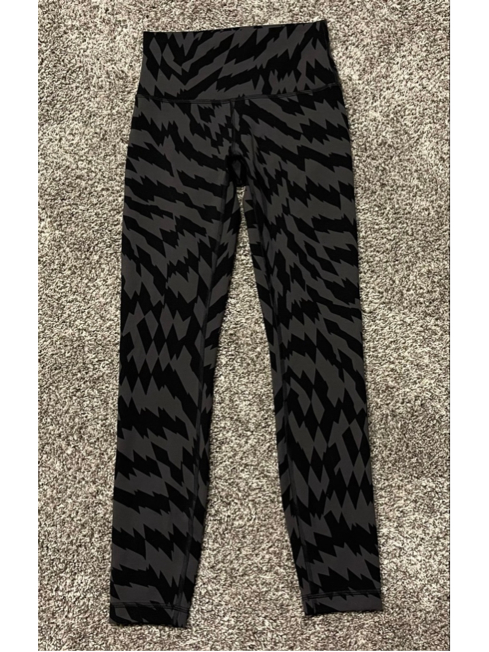 Lululemon Women's Wunder Train High-Rise Tight, Size 4, 25” Inseam, EUC